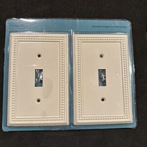 Henne Bery Sunken Pearls Decorative Wall Single Toggle 2PK Almond